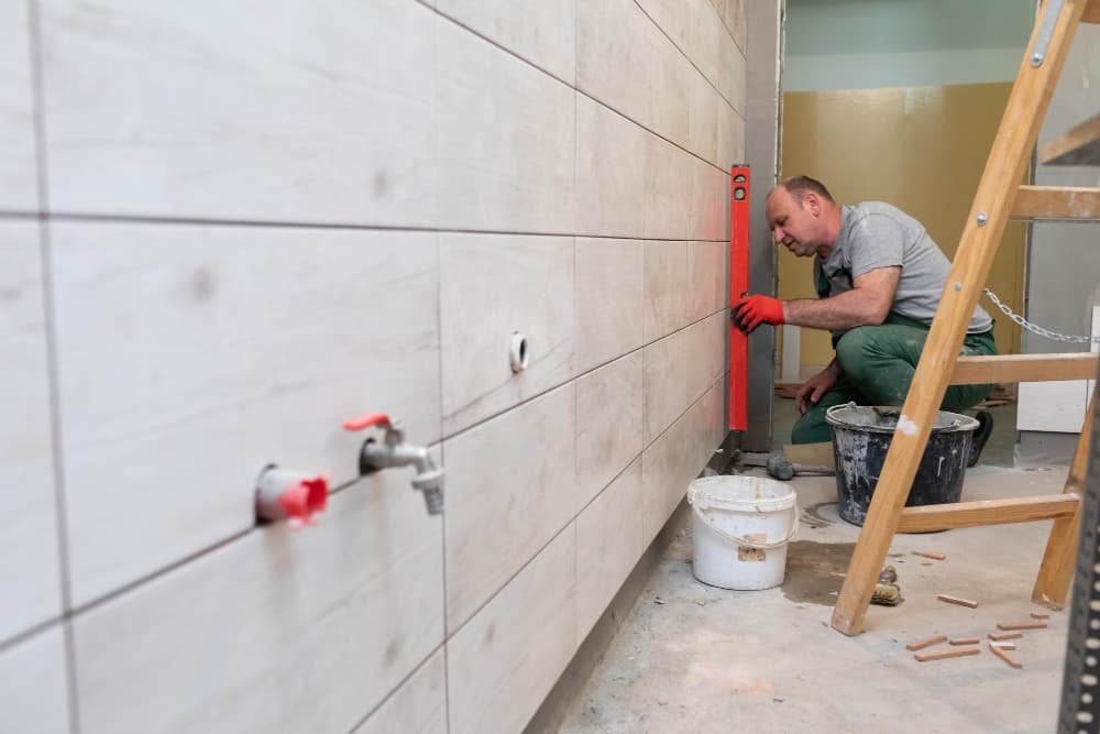 Artisan renove salle de bain et mesure